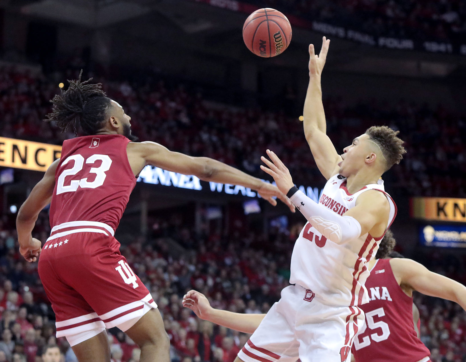 Badgers 84, Hoosiers 64